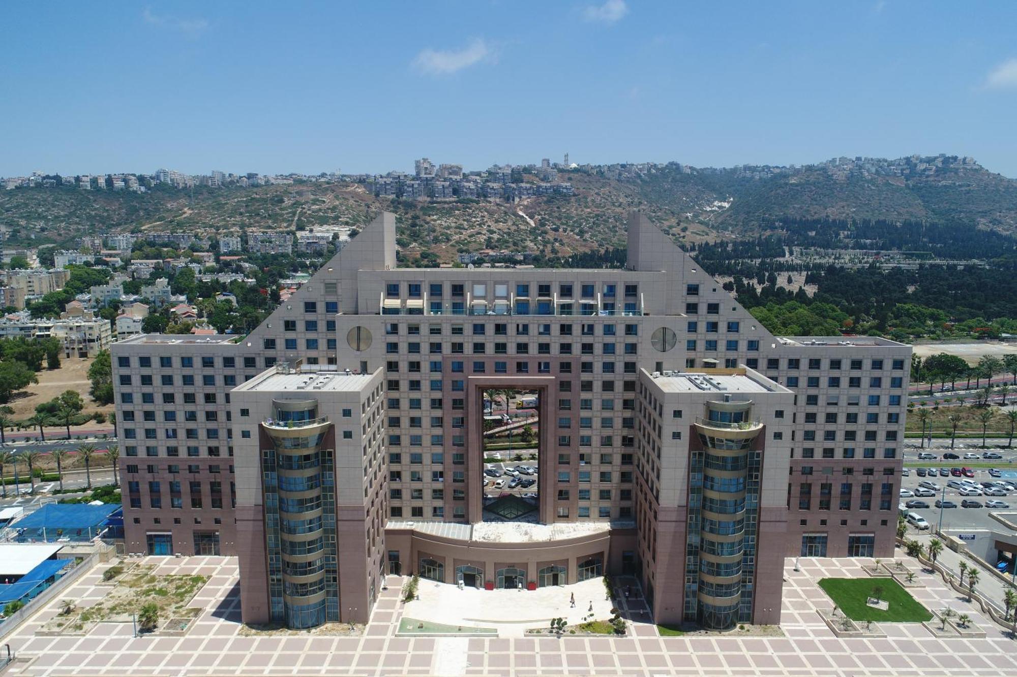 Apartment אלמוג - מגדל הים