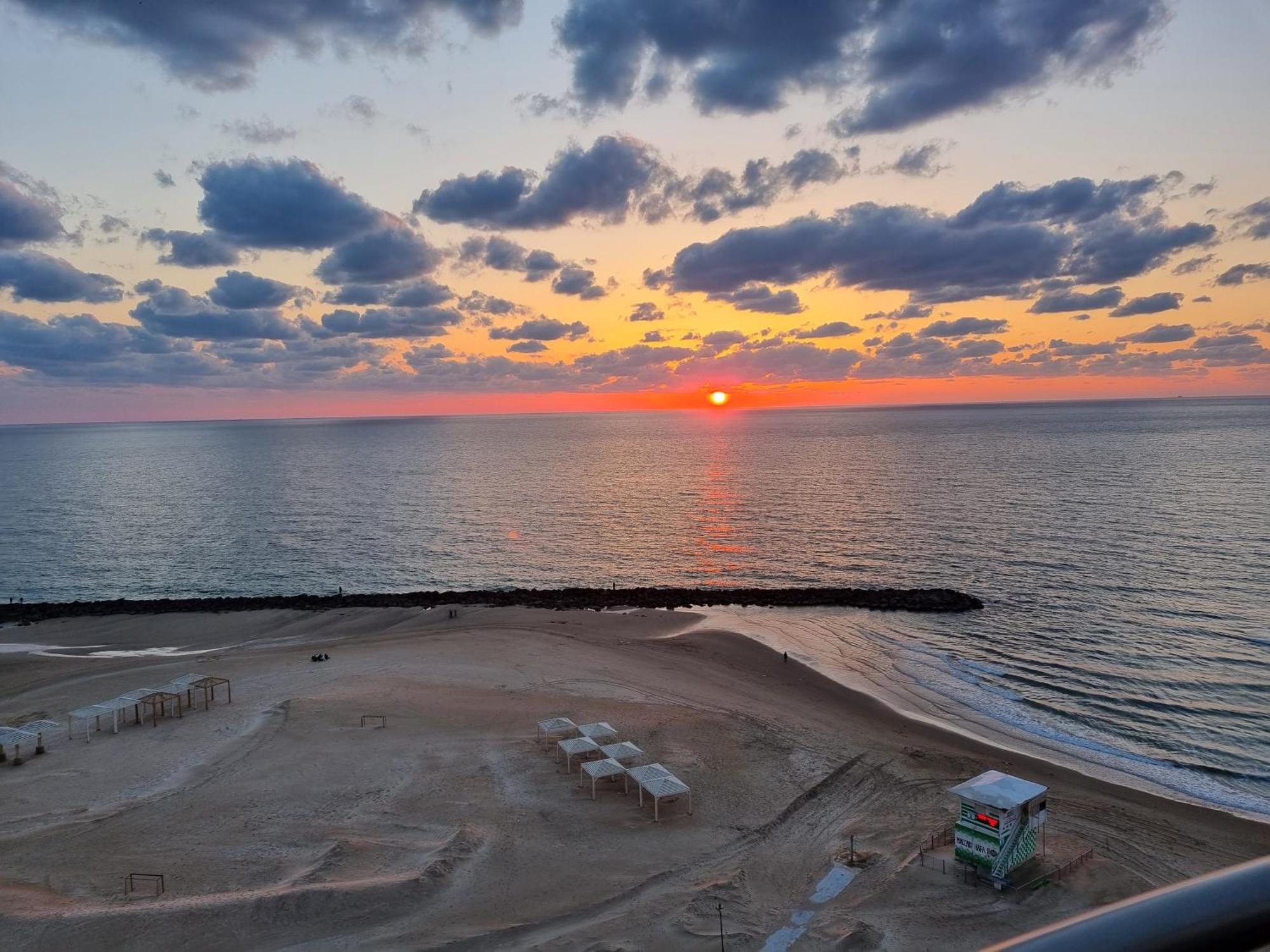 אלמוג - מגדל הים Apartment Haifa