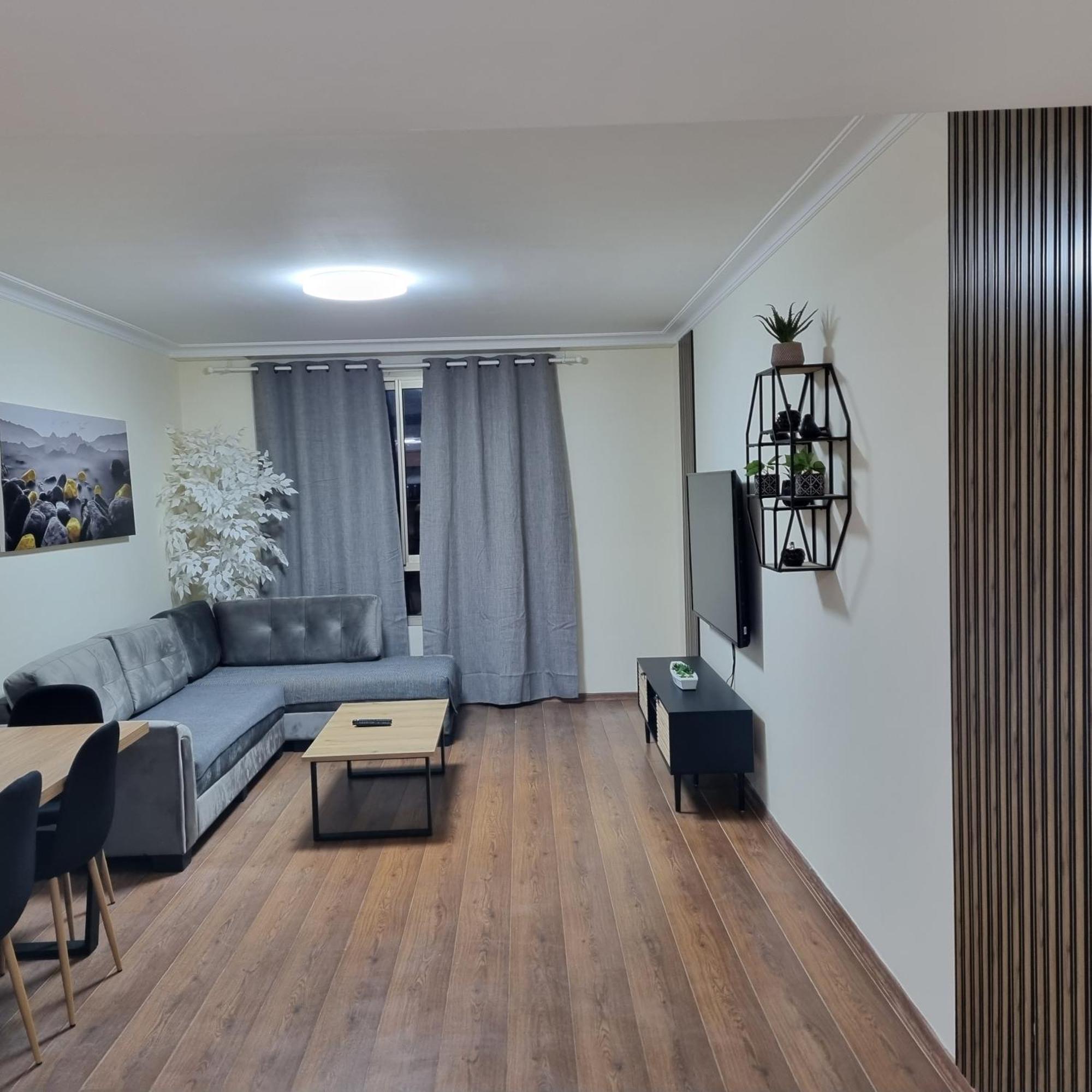 Apartment אלמוג - מגדל הים