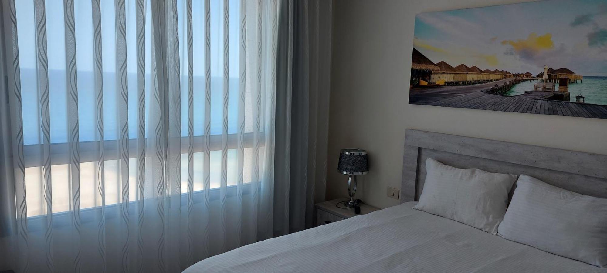 אלמוג - מגדל הים Apartment *