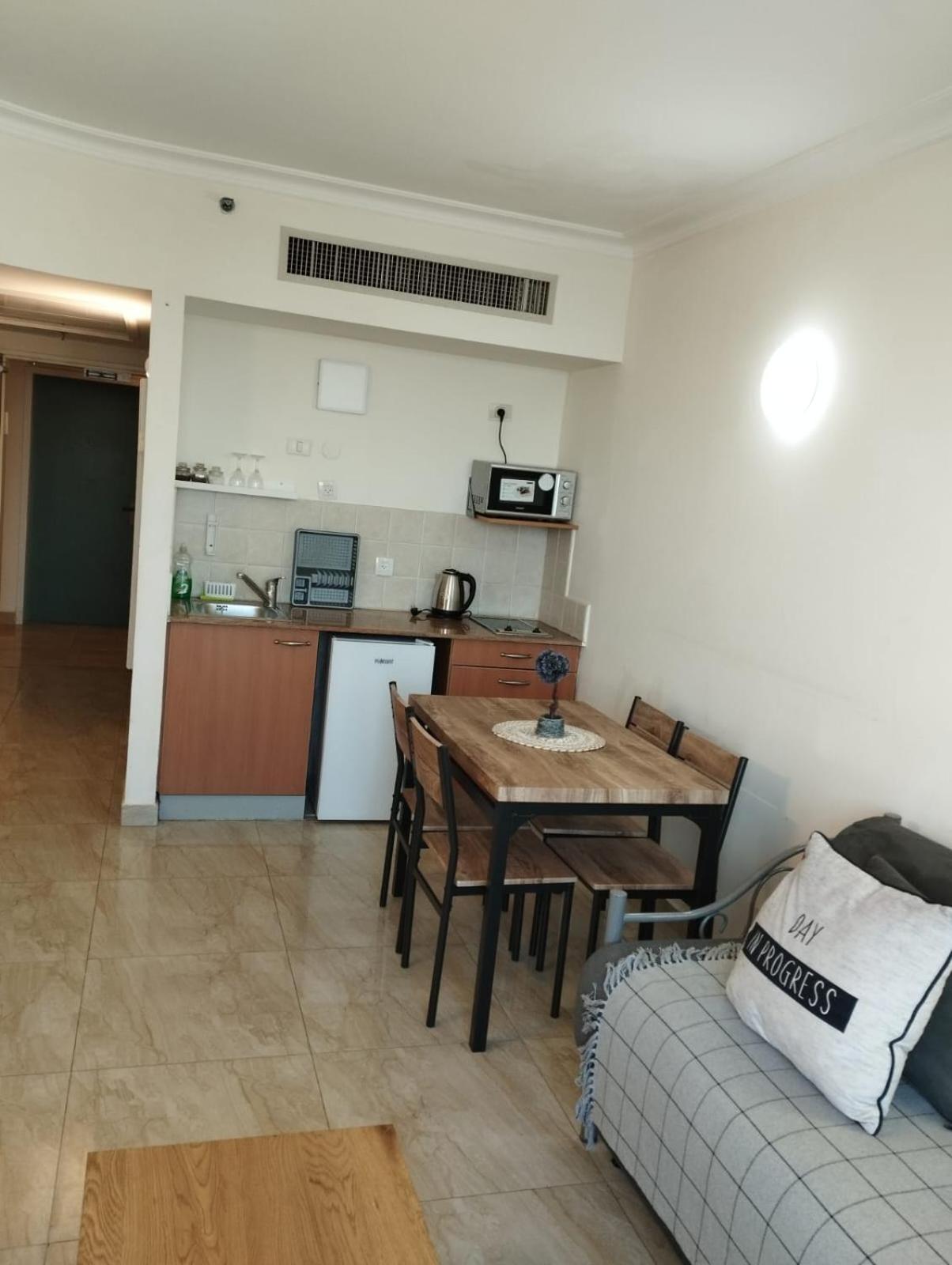 Apartment אלמוג - מגדל הים