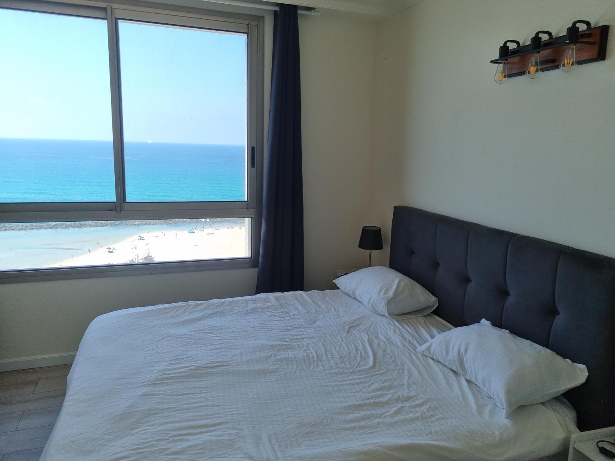 Apartment אלמוג - מגדל הים