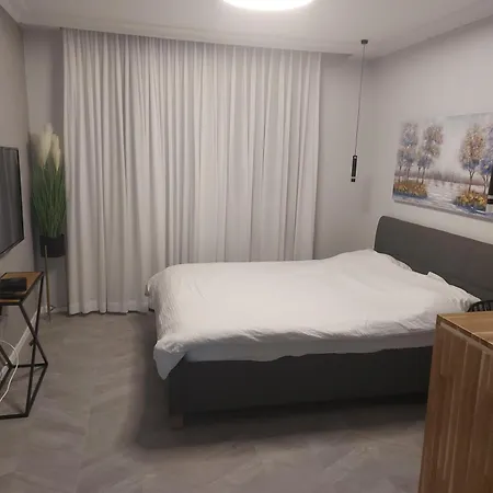 דירות אלמוג - מגדל הים Haifa Room photo