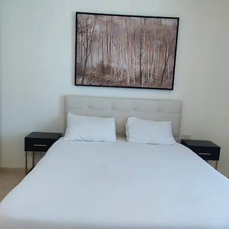 דירות אלמוג - מגדל הים Haifa Room photo