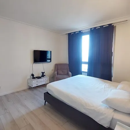 דירות אלמוג - מגדל הים Haifa Room photo