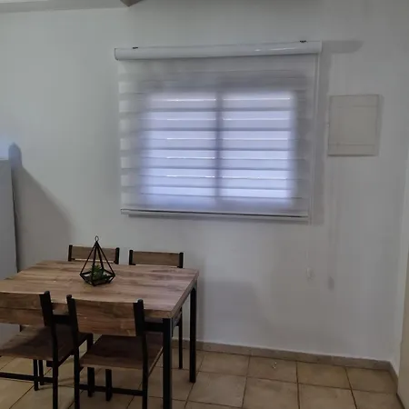 דירות אלמוג - מגדל הים Haifa Room photo