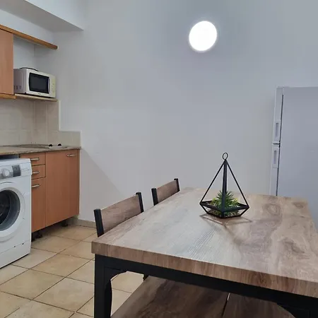 דירות אלמוג - מגדל הים Haifa Room photo